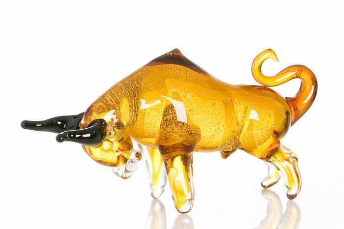 Decoratiune lucrata manual bull, galben, sticla, 16x33x10 cm