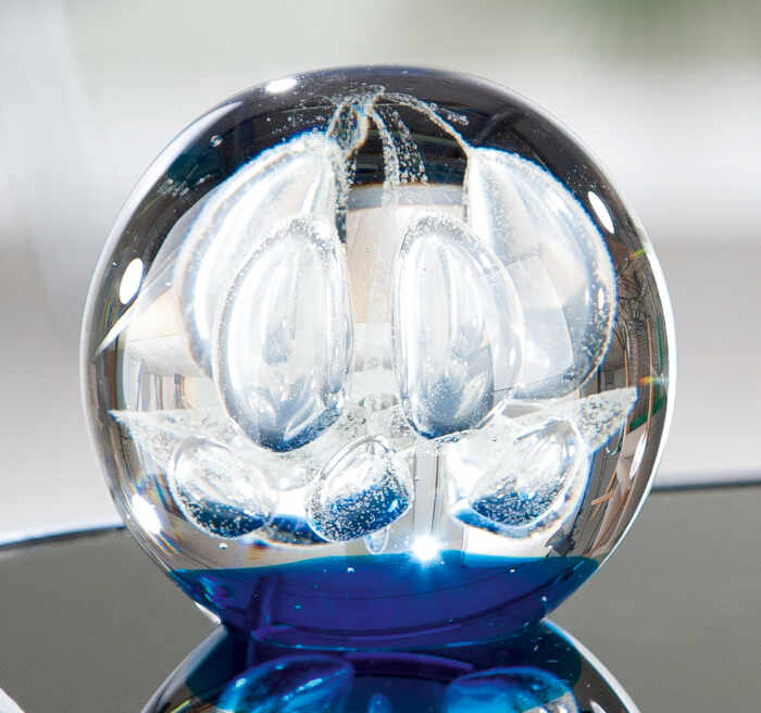 Figurina Ball, sticla, albastru transparent, 6.5x7 cm